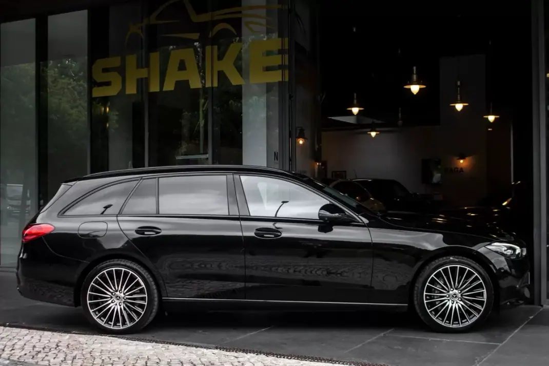 Mercedes-Benz C 300 2023 - 39900 EUR, 69493 km - AUTO.MOTO.pt - 69493km - foto 5 de 41
