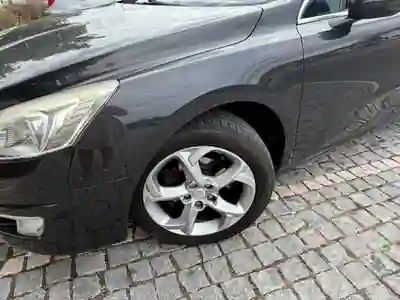 Peugeot 508 SW 2014 — foto 2 de 9