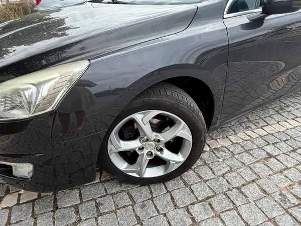 Peugeot 508 SW 2014 — foto 2 de 9