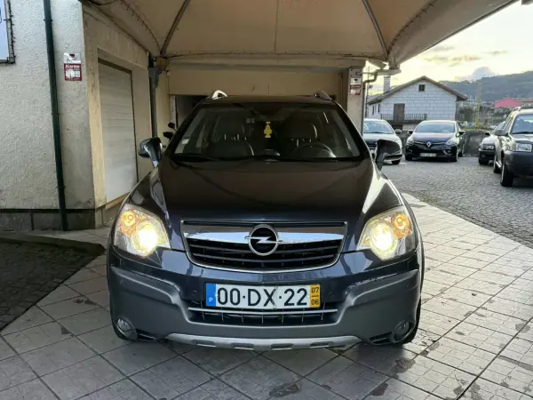 Opel Antara 2007 - 9700 EUR, 172390 km - AUTO.MOTO.pt - 172390km - foto 7 de 18