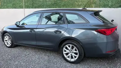 SEAT Leon ST 2022 - 15900 EUR, 59500 km - AUTO.MOTO.pt - 59500km - foto 4 de 12