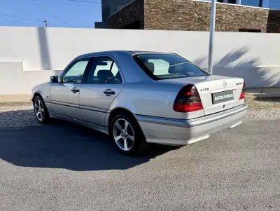 Mercedes-Benz C 250 1998 - 5500 EUR, 295879 km - AUTO.MOTO.pt - 295879km - foto 4 de 15