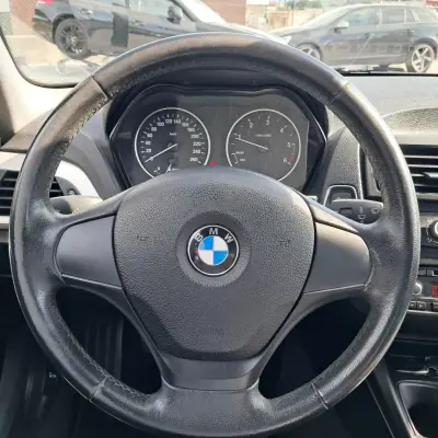 BMW 116 2013 - 9250 EUR, 180000 km - AUTO.MOTO.pt - 180000km - foto 8 de 11