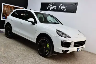 Porsche Cayenne 2015 - 41900 EUR, 140000 km - 140000km - foto 7 de 32
