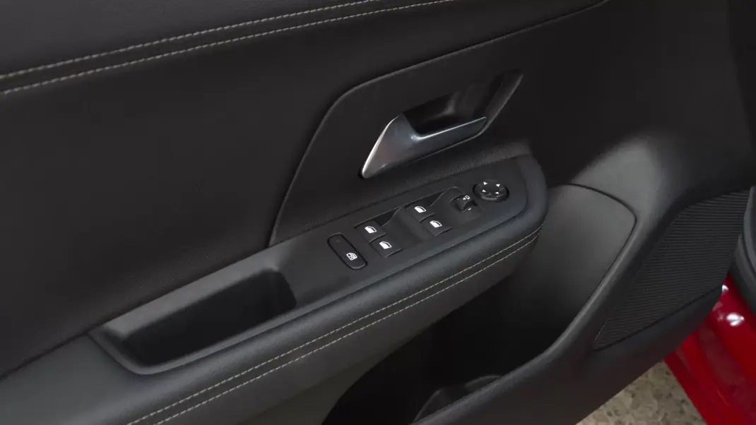 Opel Mokka-e 2024 - 24350 EUR, 11000 km - 11000km - foto 19 de 33