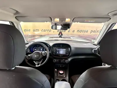 Kia e-Soul 2022 - 22900 EUR, 64656 km - AUTO.MOTO.pt - 64656km - foto 13 de 24
