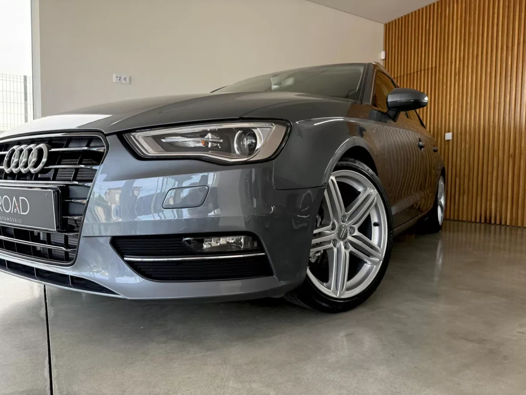 Audi A3 Sportback 2016 - 16000 EUR, 158000 km - AUTO.MOTO.pt - 158000km - foto 14 de 94