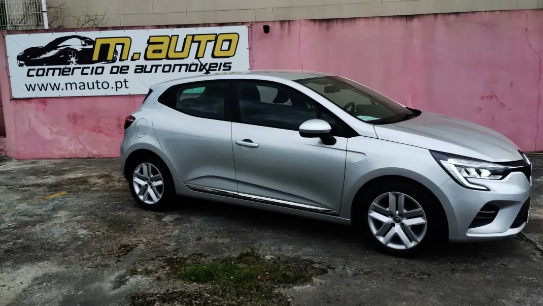 Renault Clio 2020 - 13500 EUR, 149999 km - AUTO.MOTO.pt - 149999km - foto 3 de 37