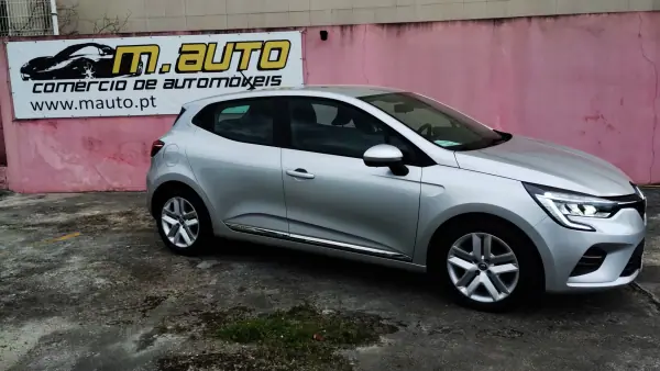 Renault Clio 2020 - 13500 EUR, 149999 km - AUTO.MOTO.pt - 149999km - foto 3 de 37