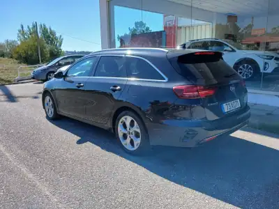 Kia Ceed SW 2019 - 13900 EUR, 72562 km - AUTO.MOTO.pt - 72562km - foto 7 de 31