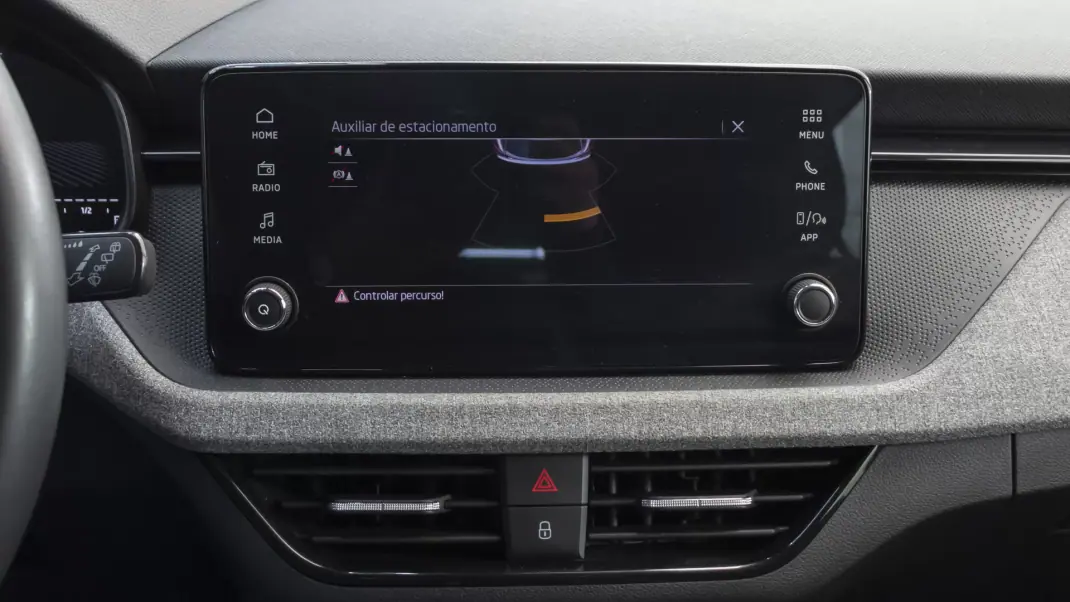 Skoda Kamiq 2024 - 18850 EUR, 54000 km - AUTO.MOTO.pt - 54000km - foto 30 de 33