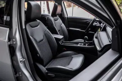 Jeep Compass 2023 - 25490 EUR, 87819 km - AUTO.MOTO.pt - 87819km - foto 29 de 47