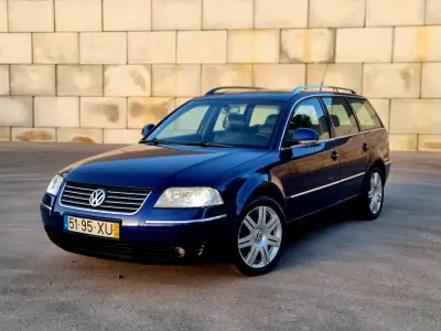 Volkswagen Passat Variant 2004 - 5900 EUR, 459000 km - AUTO.MOTO.pt - 459000km - foto 1 de 7