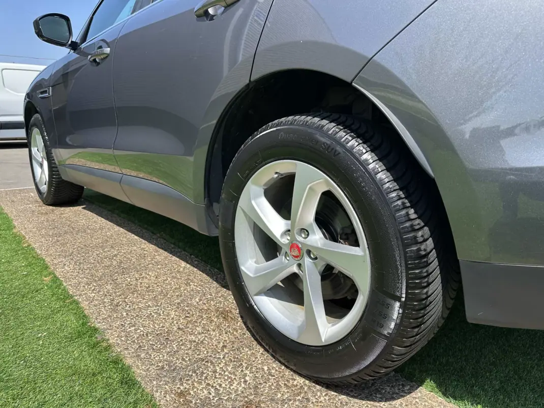 Jaguar F-Pace 2018 - 22500 EUR, 146000 km - 146000km - foto 22 de 69
