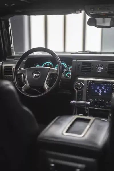 Hummer H2 2008 - 69850 EUR, 188000 km - AUTO.MOTO.pt - 188000km - foto 25 de 46