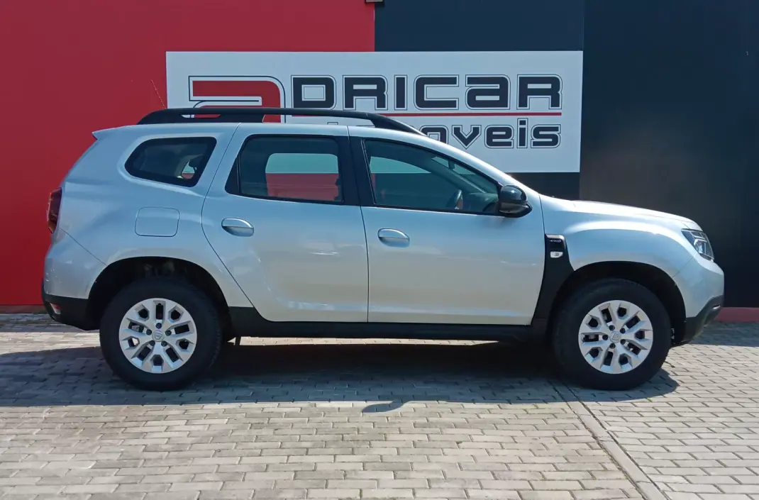 Dacia Duster 2021 - 17500 EUR, 142842 km - AUTO.MOTO.pt - 142842km - foto 10 de 21