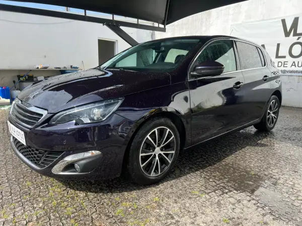 Peugeot 308 2017 - 13500 EUR, 181250 km - AUTO.MOTO.pt - 181250km - foto 6 de 12