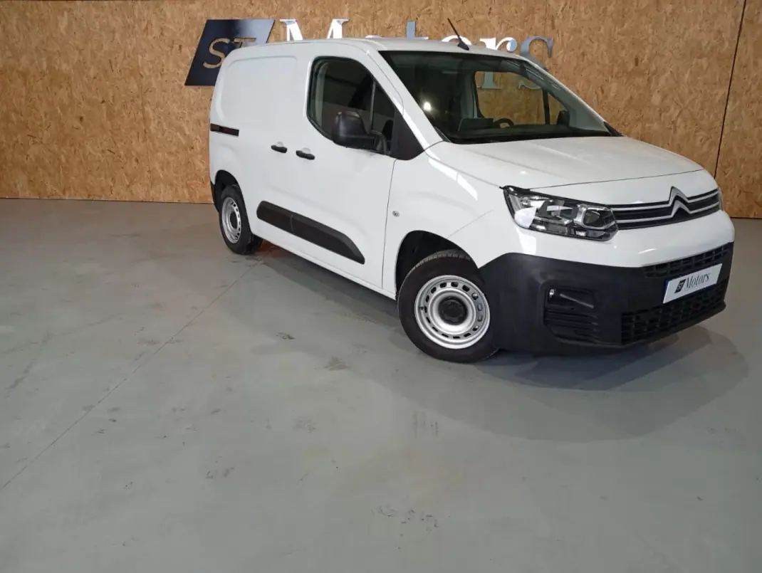 Citroën BERLINGO 1.6hdi 3L AUTOMATICA 2021 - 15750 EUR, 109000 km - AUTO.MOTO.pt - 109000km - foto 1 de 13