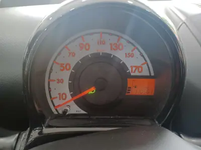 Toyota Aygo 2011 - 6790 EUR, 110561 km - AUTO.MOTO.pt - 110561km - foto 16 de 33