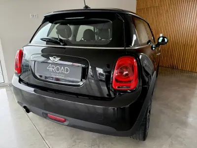 MINI One 2016 - 12999 EUR, 132000 km - AUTO.MOTO.pt - 132000km - foto 17 de 91