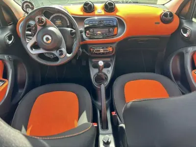 Smart ForFour 2015 - 9990 EUR, 95000 km - AUTO.MOTO.pt - 95000km - foto 4 de 9