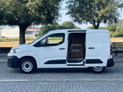 Citroën Berlingo 2021 - 12300 EUR, 118000 km - AUTO.MOTO.pt - 118000km - foto 11 de 38