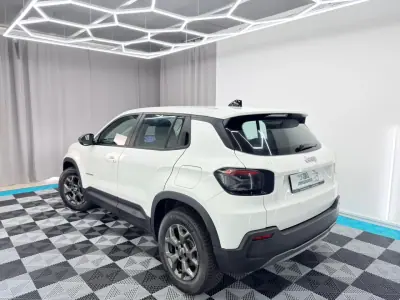 Jeep Avenger 2024 - 23500 EUR, 80000 km - AUTO.MOTO.pt - 80000km - foto 5 de 21