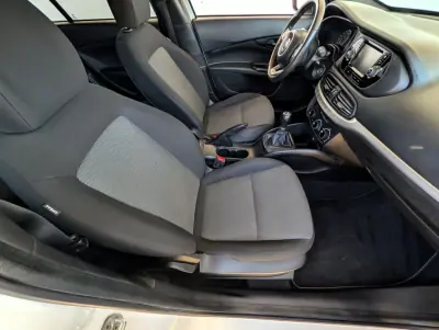 Fiat Tipo 2020 - 8900 EUR, 169920 km - AUTO.MOTO.pt - 169920km - foto 14 de 22