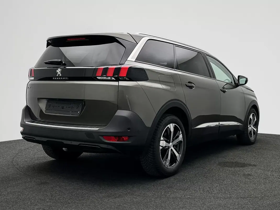 Peugeot 5008 2020 - 16750 EUR, 165410 km - AUTO.MOTO.pt - 165410km - foto 3 de 20