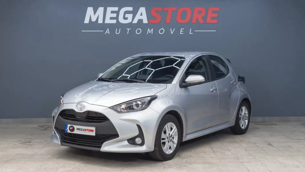 Toyota Yaris 2024 - 22350 EUR, 35000 km - AUTO.MOTO.pt - 35000km - foto 3 de 31