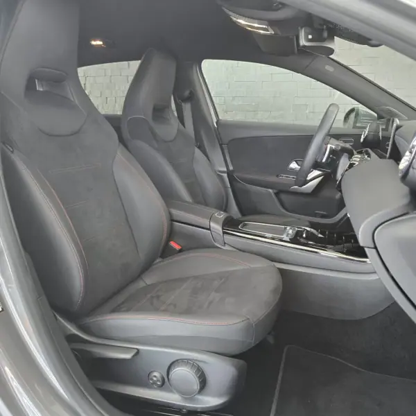 Mercedes-Benz A 180 2025 - 37950 EUR, 9295 km - AUTO.MOTO.pt - 9295km - foto 9 de 40