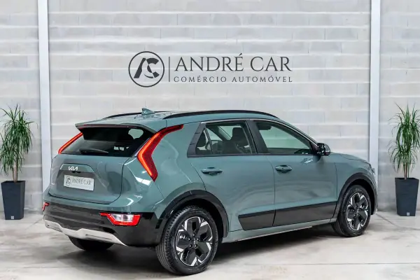 Kia e-Niro 2023 - 27950 EUR, 27488 km - AUTO.MOTO.pt - 27488km - foto 6 de 53