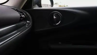 MINI Clubman 2019 - 14800 EUR, 267000 km - AUTO.MOTO.pt - 267000km - foto 23 de 23