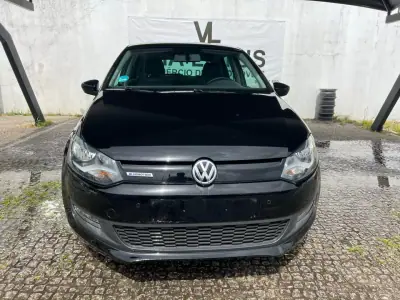 Volkswagen Polo 2014 - 8750 EUR, 147250 km - AUTO.MOTO.pt - 147250km - foto 3 de 12