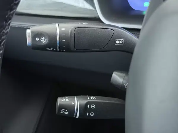Tesla Model S 2018 - 25900 EUR, 240392 km - AUTO.MOTO.pt - 240392km - foto 24 de 37