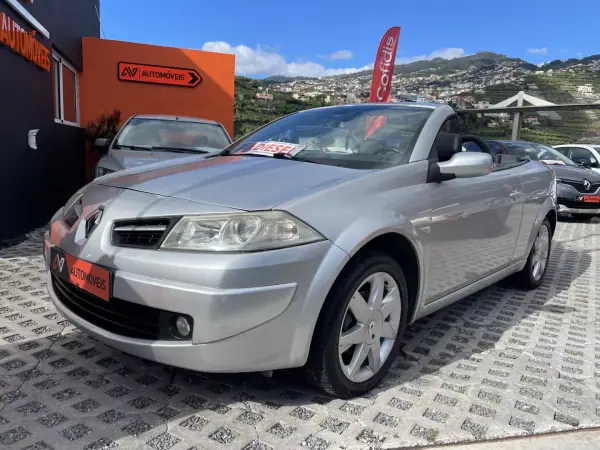 Renault Mégane Cabrio 2008 - 6950 EUR, 255883 km - AUTO.MOTO.pt - 255883km - foto 3 de 12
