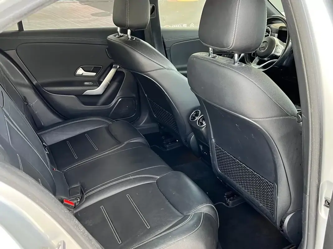 Mercedes-Benz A 250 Limousine 2020 - 25990 EUR, 110335 km - AUTO.MOTO.pt - 110335km - foto 8 de 15