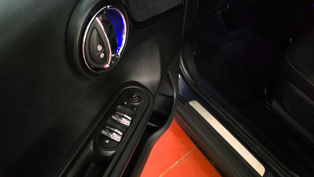 MINI Countryman 2019 - 18990 EUR, 154427 km - 154427km - foto 20 de 68