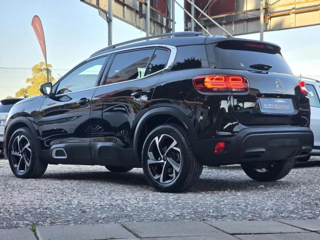 Citroën C5 Aircross 2019 - 18500 EUR, 117400 km - AUTO.MOTO.pt - 117400km - foto 9 de 24