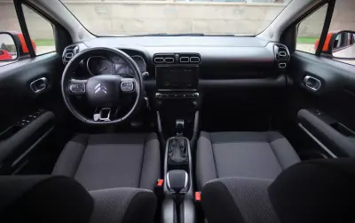 Citroën C3 Aircross 2018 - 12990 EUR, 97500 km - AUTO.MOTO.pt - 97500km - foto 13 de 36
