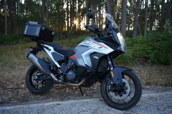 KTM 1290 Super Adventure 2023 - 17990 EUR, 32000 km - AUTO.MOTO.pt - 32000km - foto 39 de 46