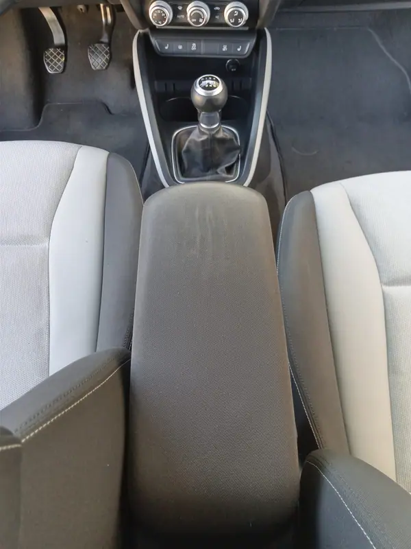 Audi A1 2010 - 7650 EUR, 189712 km - AUTO.MOTO.pt - 189712km - foto 8 de 12