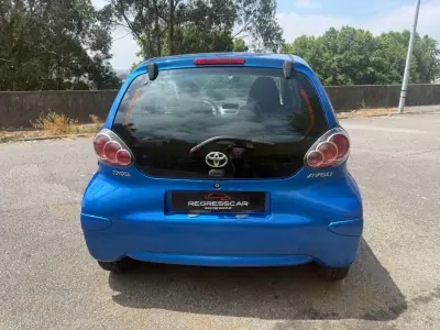 Toyota Aygo 2010 - 5490 EUR, 149000 km - AUTO.MOTO.pt - 149000km - foto 5 de 25