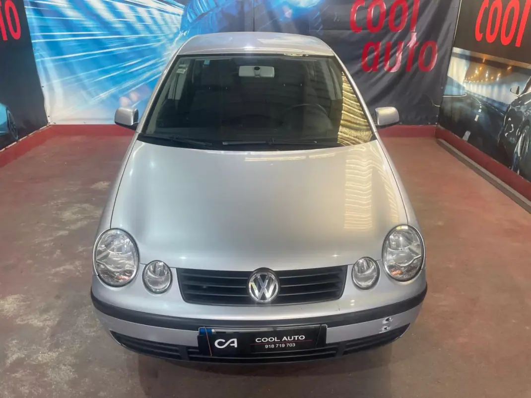 Volkswagen Polo 2003 - 2600 EUR, 105000 km - 105000km - foto 7 de 28