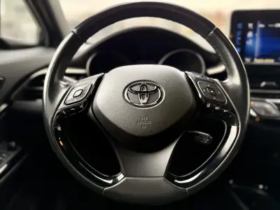 Toyota C-HR 2019 - 23950 EUR, 84000 km - AUTO.MOTO.pt - 84000km - foto 19 de 24