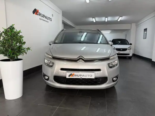 Citroën C4 Grand Picasso 2015 - 12990 EUR, 114000 km - AUTO.MOTO.pt - 114000km - foto 2 de 20