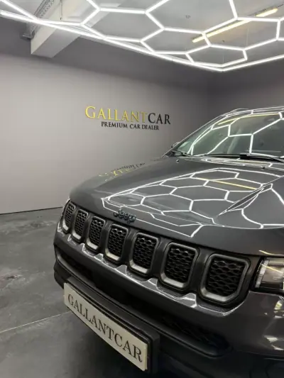 Jeep Compass 2022 - 21900 EUR, 116655 km - AUTO.MOTO.pt - 116655km - foto 14 de 35