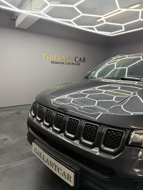 Jeep Compass 2022 - 21900 EUR, 116655 km - AUTO.MOTO.pt - 116655km - foto 14 de 35