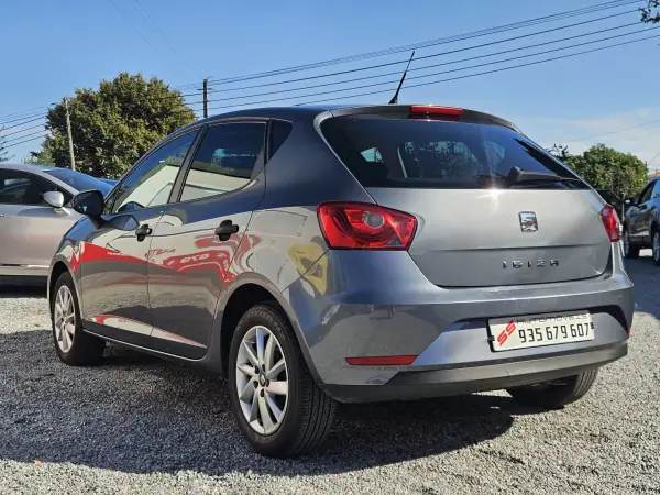 SEAT Ibiza 2016 - 9900 EUR, 122800 km - AUTO.MOTO.pt - 122800km - foto 5 de 40