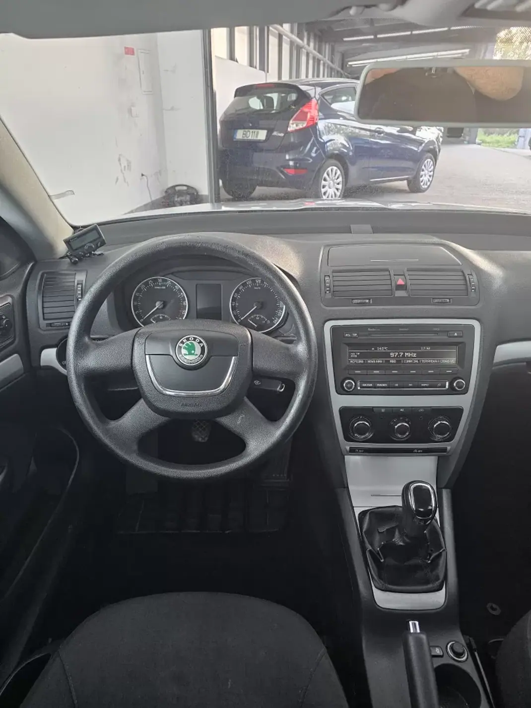 Skoda Octavia 2012 - 9350 EUR, 284108 km - AUTO.MOTO.pt - 284108km - foto 23 de 26